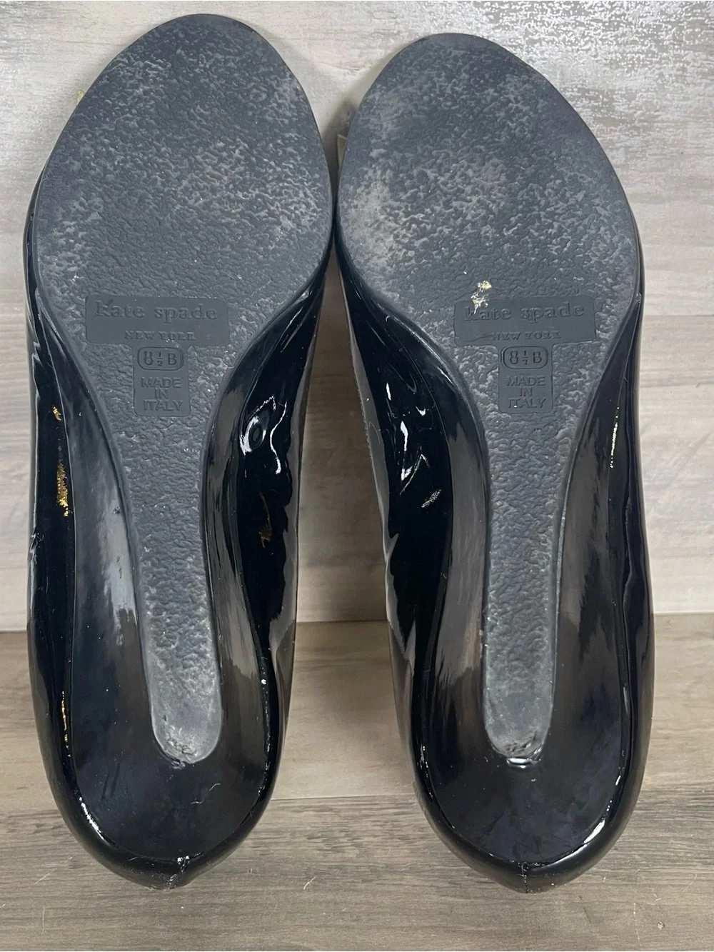 Kate Spade 8.5 Tilda Black Patent Doe Bow Stud Slip On Low Wedges W/Box And Bag‎